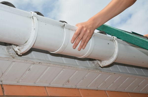 Gutter Reattachment in Payson